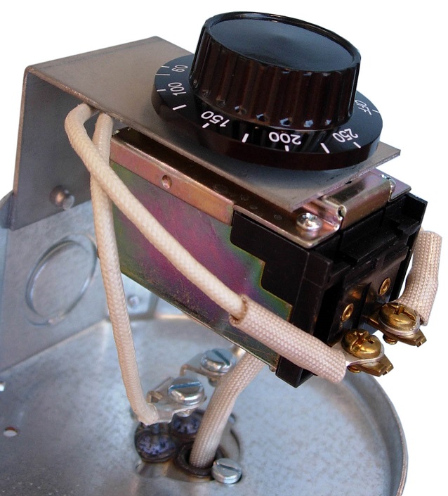 Thermostats & Temperature Control Switches Delta T